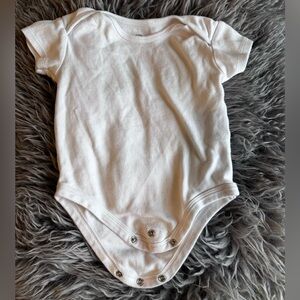 George White Short-Sleeve Baby One-Piece Bodysuit